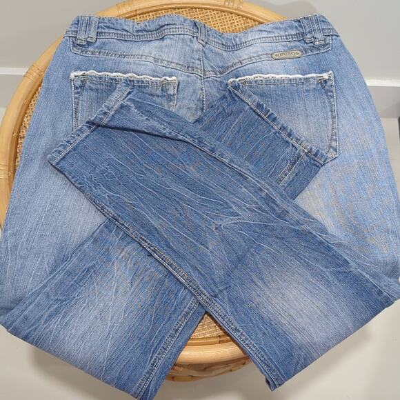 Democracy Jeans Straight Leg Faded Light Wash Denim Crochet Trim Women's size 6 - Picture 5 of 8